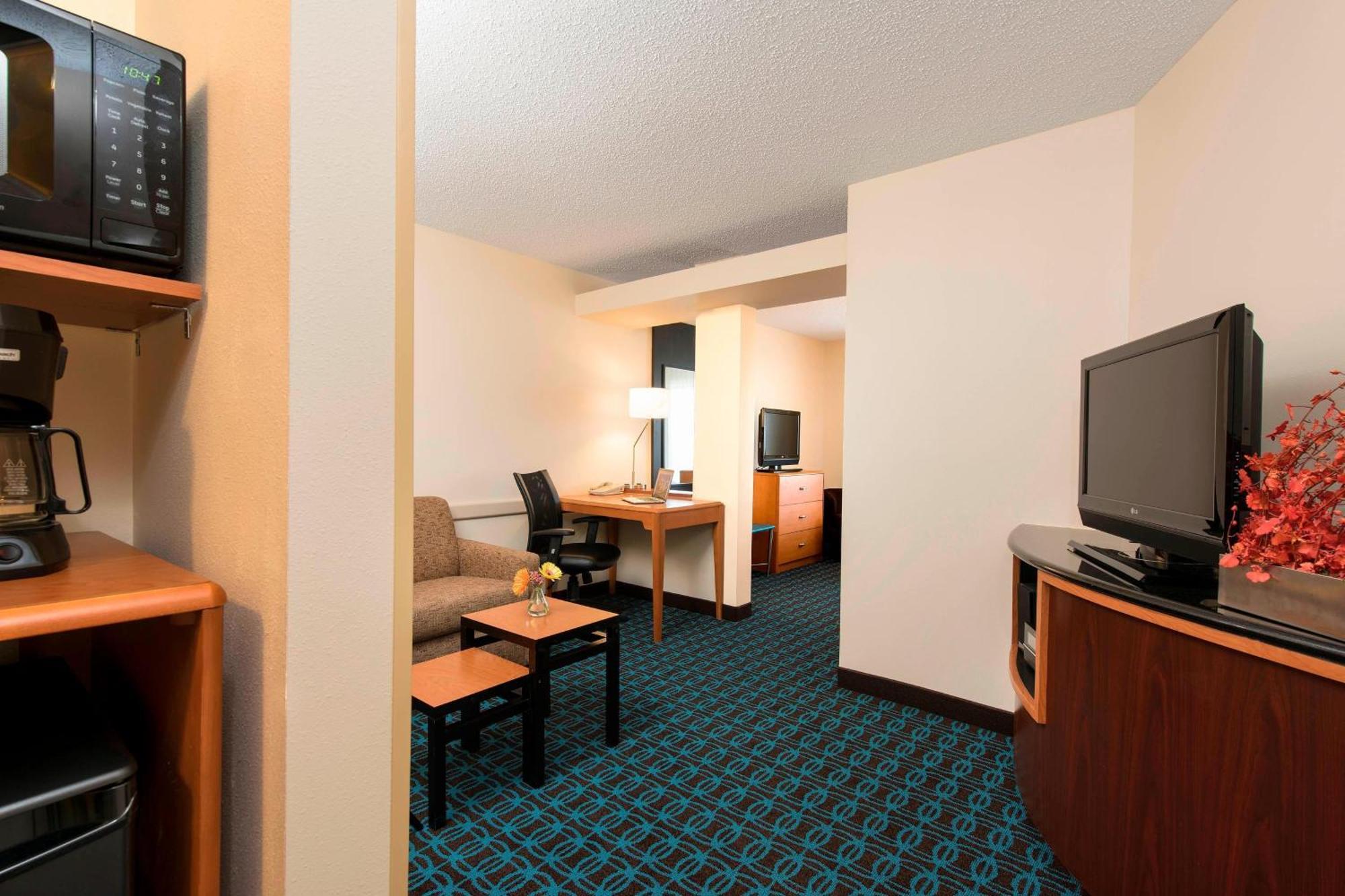 Fairfield Inn & Suites By Marriott Bloomington Exterior photo
