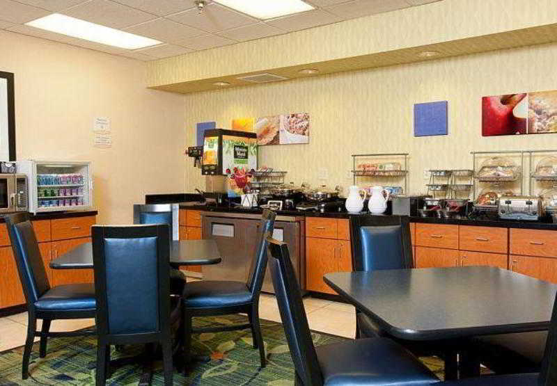 Fairfield Inn & Suites By Marriott Bloomington Exterior photo